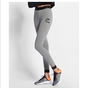 Nike women’s leggings
